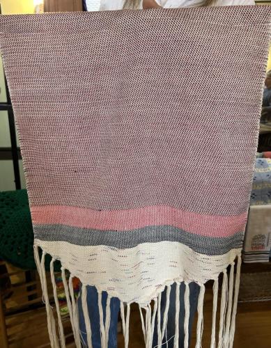 Dennis' wallhanging with shaped hem