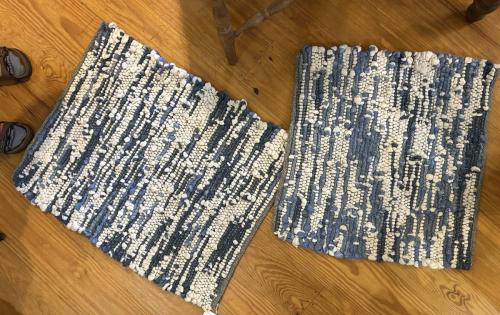 Guild mats w. fuzzy loopers