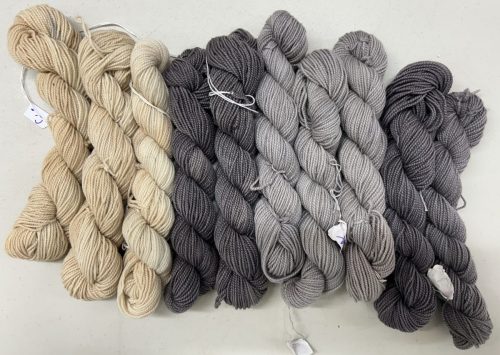 A-gradient-mix-of-Heathers-handdyed-yarn