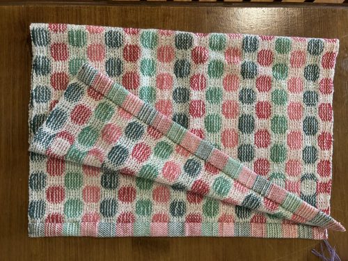 Elizabeths-circle-towels