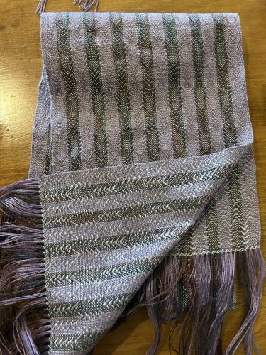 Kathys-Swedish-blog-scarf-in-variegated-and-purple-tencel
