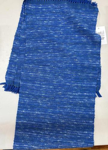 Mary-Anns-placemats-and-table-runner-with-flake-yarn